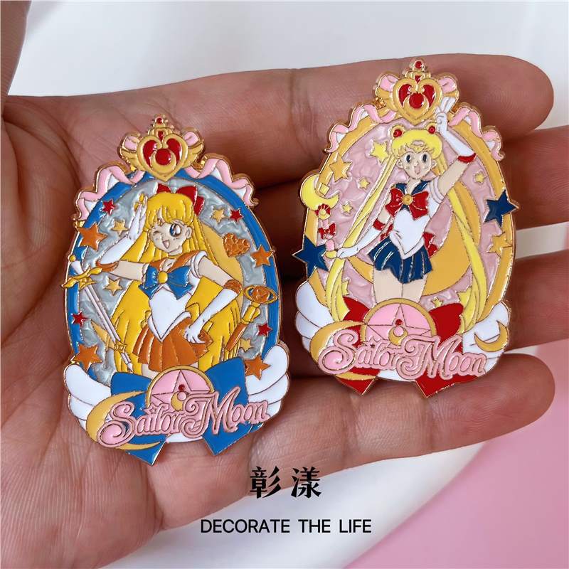 Anime Cosplay Kawaii - 2個入り セーラームーン エナメルバッジ 月野うさぎ ピンバッジ 可愛いちびうさ